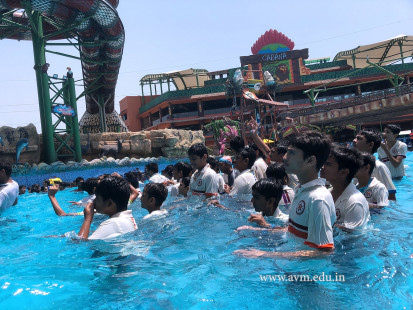 Std 7-9 Chilling out at Amaazia Water Park-Surat (169)
