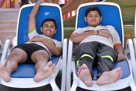 Std 7-9 Chilling out at Amaazia Water Park-Surat (109)