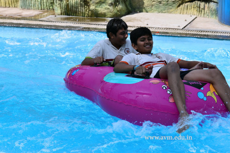 Std 7-9 Chilling out at Amaazia Water Park-Surat (86)