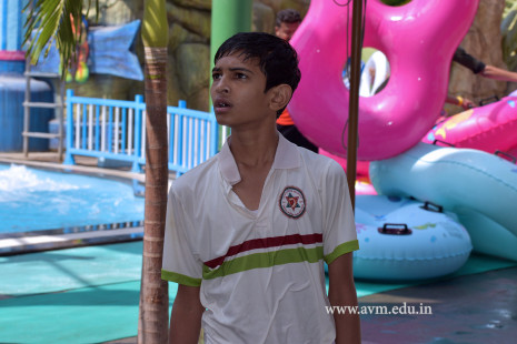 Std 7-9 Chilling out at Amaazia Water Park-Surat (82)