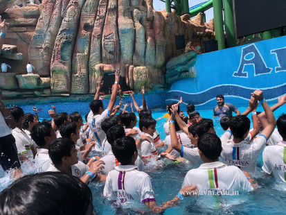 Std 7-9 Chilling out at Amaazia Water Park-Surat (171)
