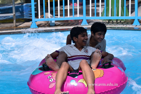 Std 7-9 Chilling out at Amaazia Water Park-Surat (84)