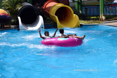 Std 7-9 Chilling out at Amaazia Water Park-Surat (73)