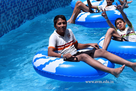 Std 7-9 Chilling out at Amaazia Water Park-Surat (136)