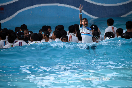 Std 7-9 Chilling out at Amaazia Water Park-Surat (284)