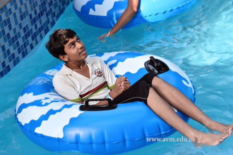 Std 7-9 Chilling out at Amaazia Water Park-Surat (281)