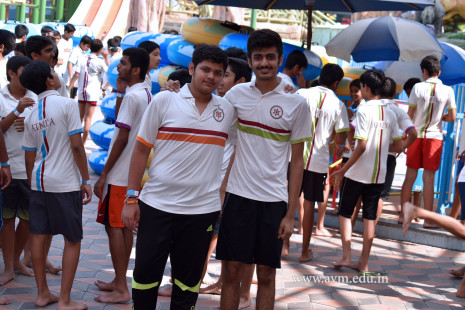 Std 7-9 Chilling out at Amaazia Water Park-Surat (52)