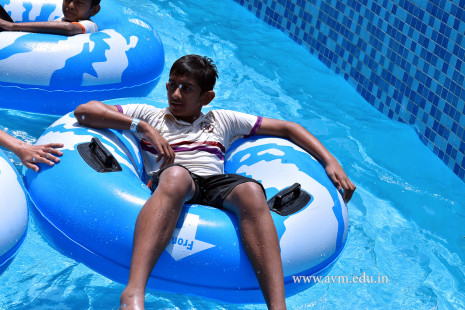 Std 7-9 Chilling out at Amaazia Water Park-Surat (127)