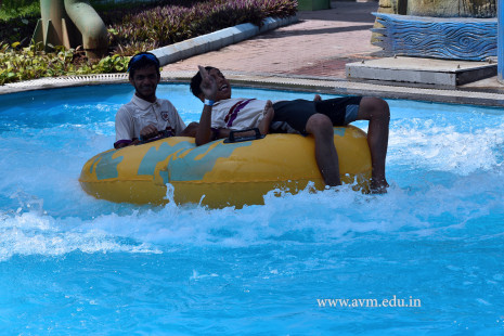 Std 7-9 Chilling out at Amaazia Water Park-Surat (87)