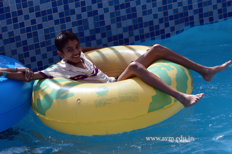 Std 7-9 Chilling out at Amaazia Water Park-Surat (254)