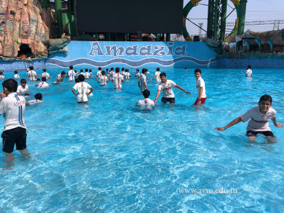 Std 7-9 Chilling out at Amaazia Water Park-Surat (142)