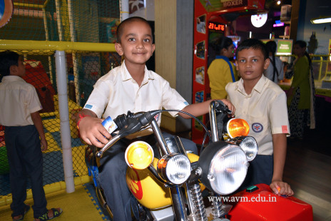 Std 3 & 4 Fun-filled Day Out in Surat (97)