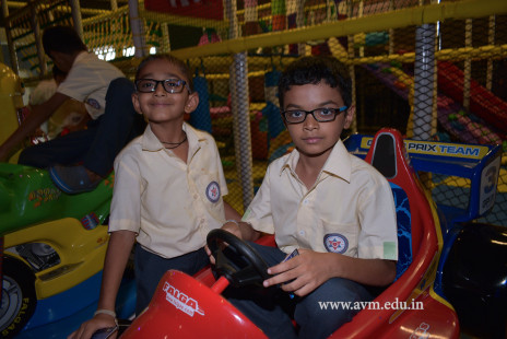Std 3 & 4 Fun-filled Day Out in Surat (152)