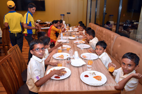 Std 3 & 4 Fun-filled Day Out in Surat (112)