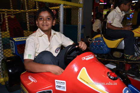 Std 3 & 4 Fun-filled Day Out in Surat (52)