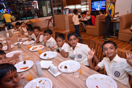 Std 3 & 4 Fun-filled Day Out in Surat (117)