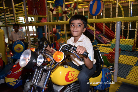 Std 3 & 4 Fun-filled Day Out in Surat (142)