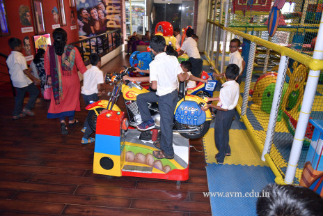 Std 3 & 4 Fun-filled Day Out in Surat (103)