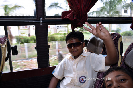 Std 3 & 4 Fun-filled Day Out in Surat (13)