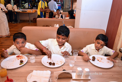 Std 3 & 4 Fun-filled Day Out in Surat (116)