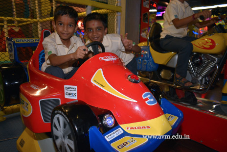Std 3 & 4 Fun-filled Day Out in Surat (144)