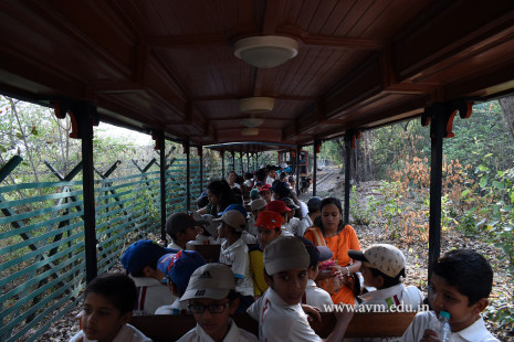 Std 1-6 Divine trip to Haridham & Fun Trip to Sayaji Baug-Baroda (159)