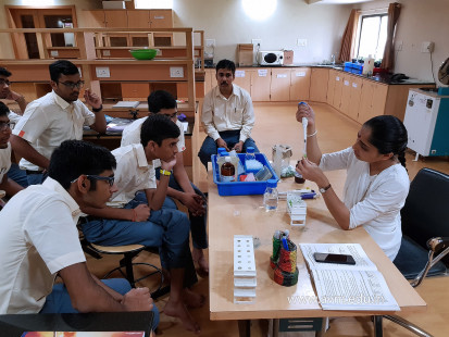 Std 11-12 Biology students' visit to Research Centres (50)