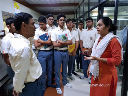 Std 11-12 Biology students' visit to Research Centres (5)