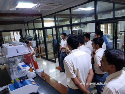 Std 11-12 Biology students' visit to Research Centres (3)