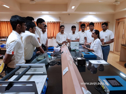 Std 11-12 Biology students' visit to Research Centres (66)