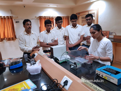 Std 11-12 Biology students' visit to Research Centres (67)
