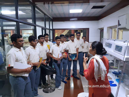 Std 11-12 Biology students' visit to Research Centres (4)