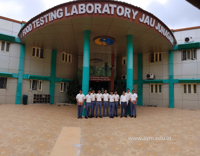 Std 11-12 Biology students' visit to Research Centres (22)