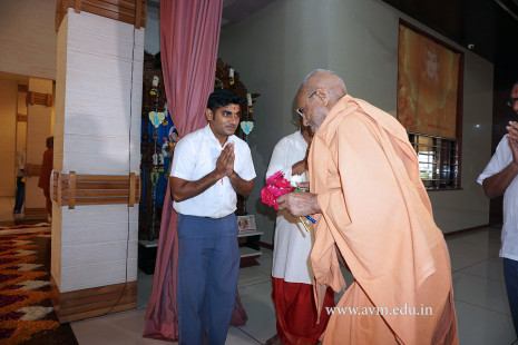 Param Pujya Swamishree's Visit 2016-17 (38)