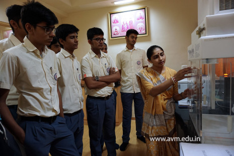 Std 11-12 Biology students - Visit to Research Centres (54)