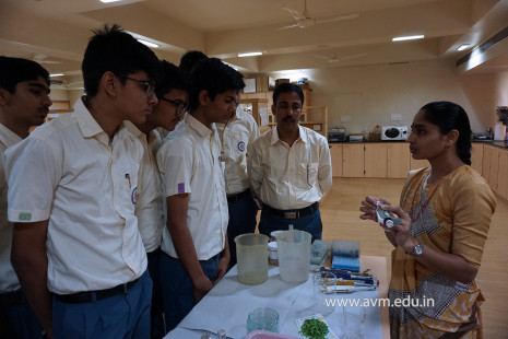 Std 11-12 Biology students - Visit to Research Centres (40)