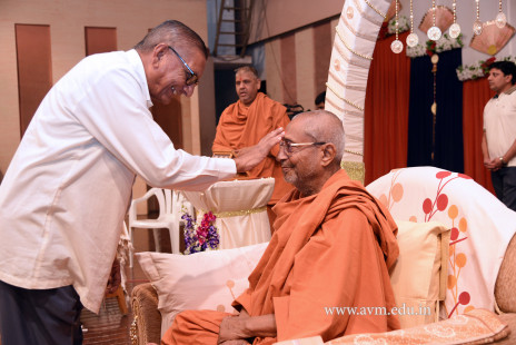 Param Pujya Swamishree's Visit 2017-18 (4)