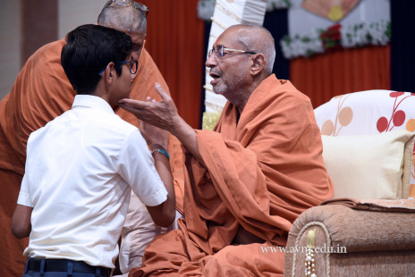 Param Pujya Swamishree's Visit 2017-18 (33)