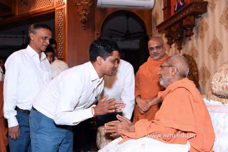 Std-10-11-12-visit-to-Haridham-for-Swamishree's-Blessings-(89)
