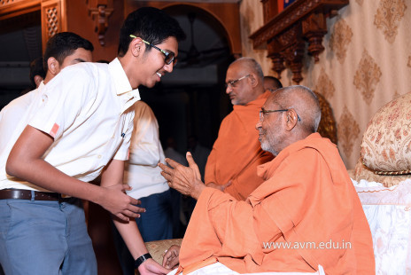 Std-10-11-12-visit-to-Haridham-for-Swamishree's-Blessings-(35)