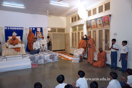 Param Pujya Swamishree's Visit 2016-17 (24)