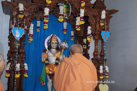 Param Pujya Swamishree's Visit 2016-17 (37)