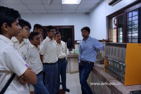 Std 11-12 Biology students - Visit to Research Centres (18)
