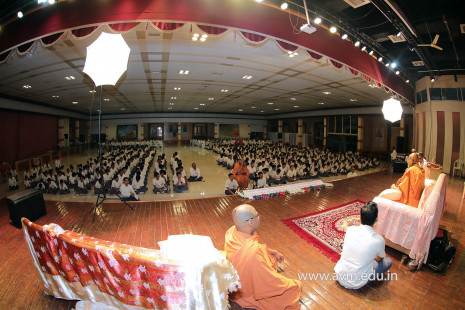 Swamishree's Divine Visit to AVM (79)