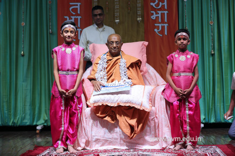 Swamishree's Divine Visit to AVM (64)