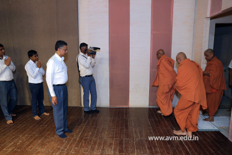 Swamishree's Divine Visit to AVM (14)