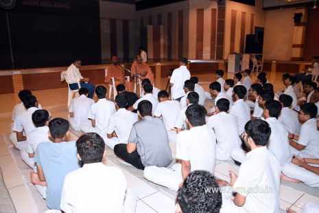 Inspiring Session for Std 11-12 on 'Choices in Life' by Pujya Brahmvihariswamiji (2)
