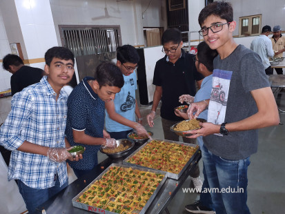 (CBSE SEWA) Std 10 Students Volunteer in Dinner Preparation & Serving (23)