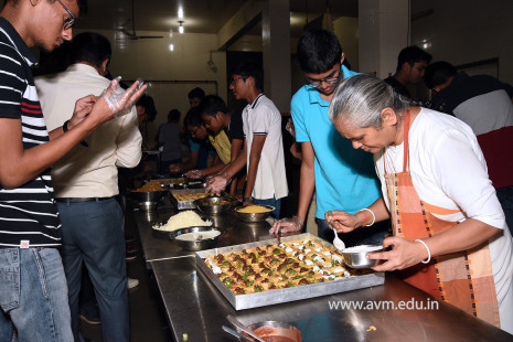 (CBSE SEWA) Std 10 Students Volunteer in Dinner Preparation & Serving (16)