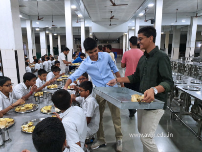 (CBSE SEWA) Std 10 Students Volunteer in Dinner Preparation & Serving (27)
